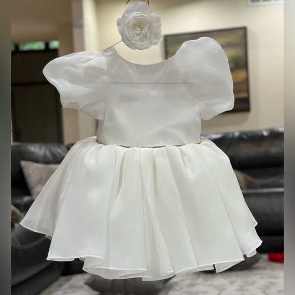 Ivory Puff Sleeve Layered Tulle Elegant Flower Girl Dress